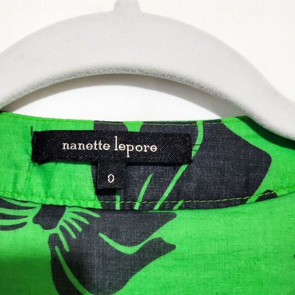 Nanette Lepore Green Bow Print Ruffle V-Neck Blouse - Picture 4 of 5